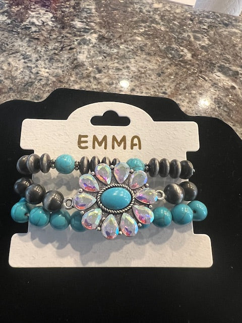3-stranded Flower turquoise bracelet
